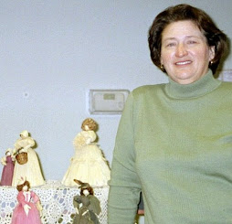 Pam Earp and her Cornhusk Dolls