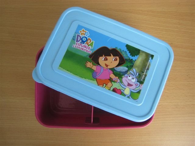 [doraboxgiveaway.jpg]