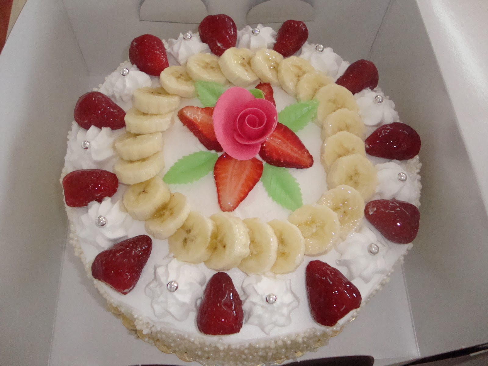 yemek tarifi ve örgü modelleri Kremalı Pastalar