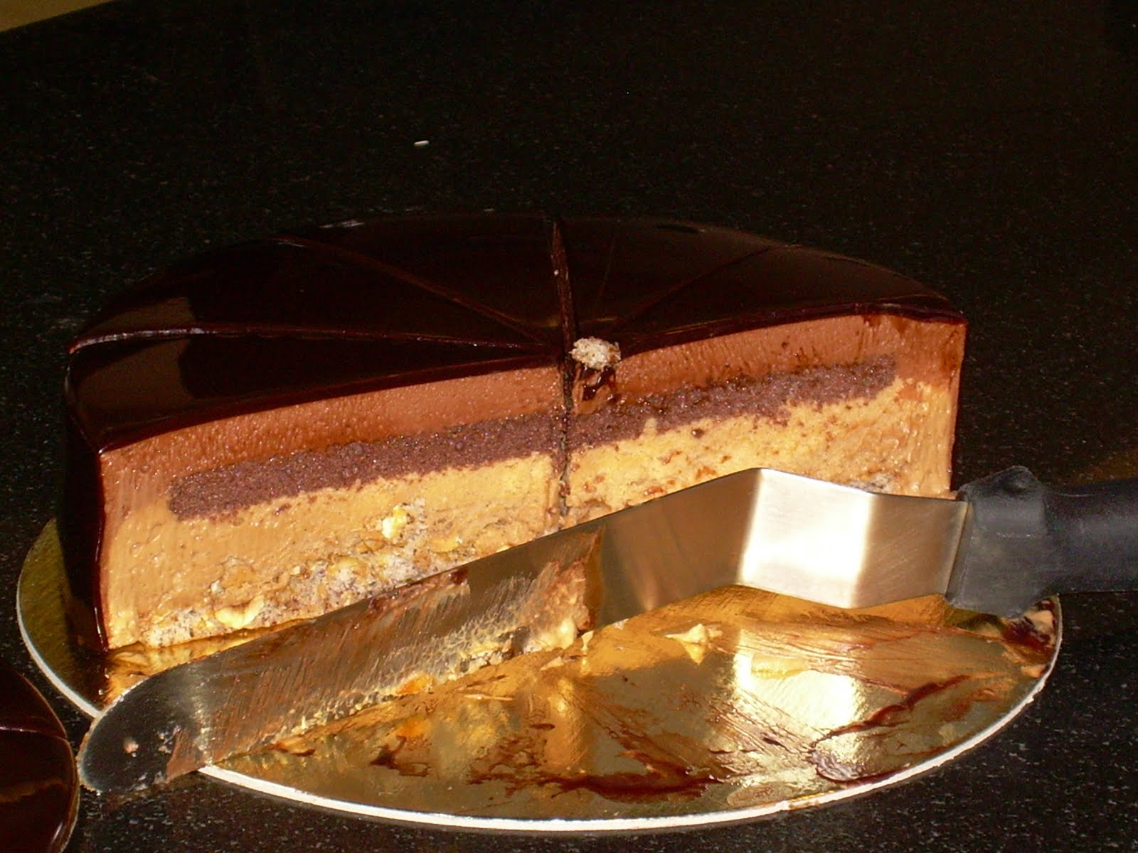 From Meringue to Macarons: Entremets (Cakes)