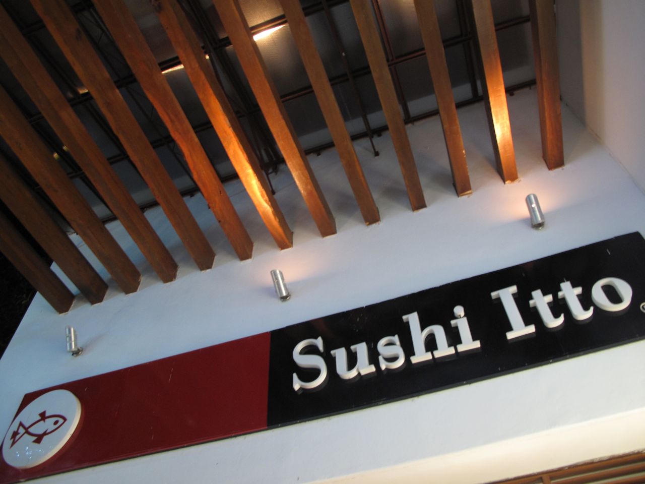 sushi itto cerca de mi