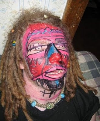 Borracho Convertido En Payaso Exprimiendo La Web