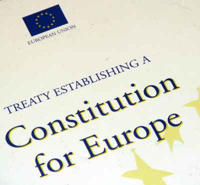 [EU+-+Constitution+001.jpg]