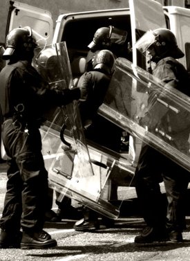 [Riot+police.jpeg]