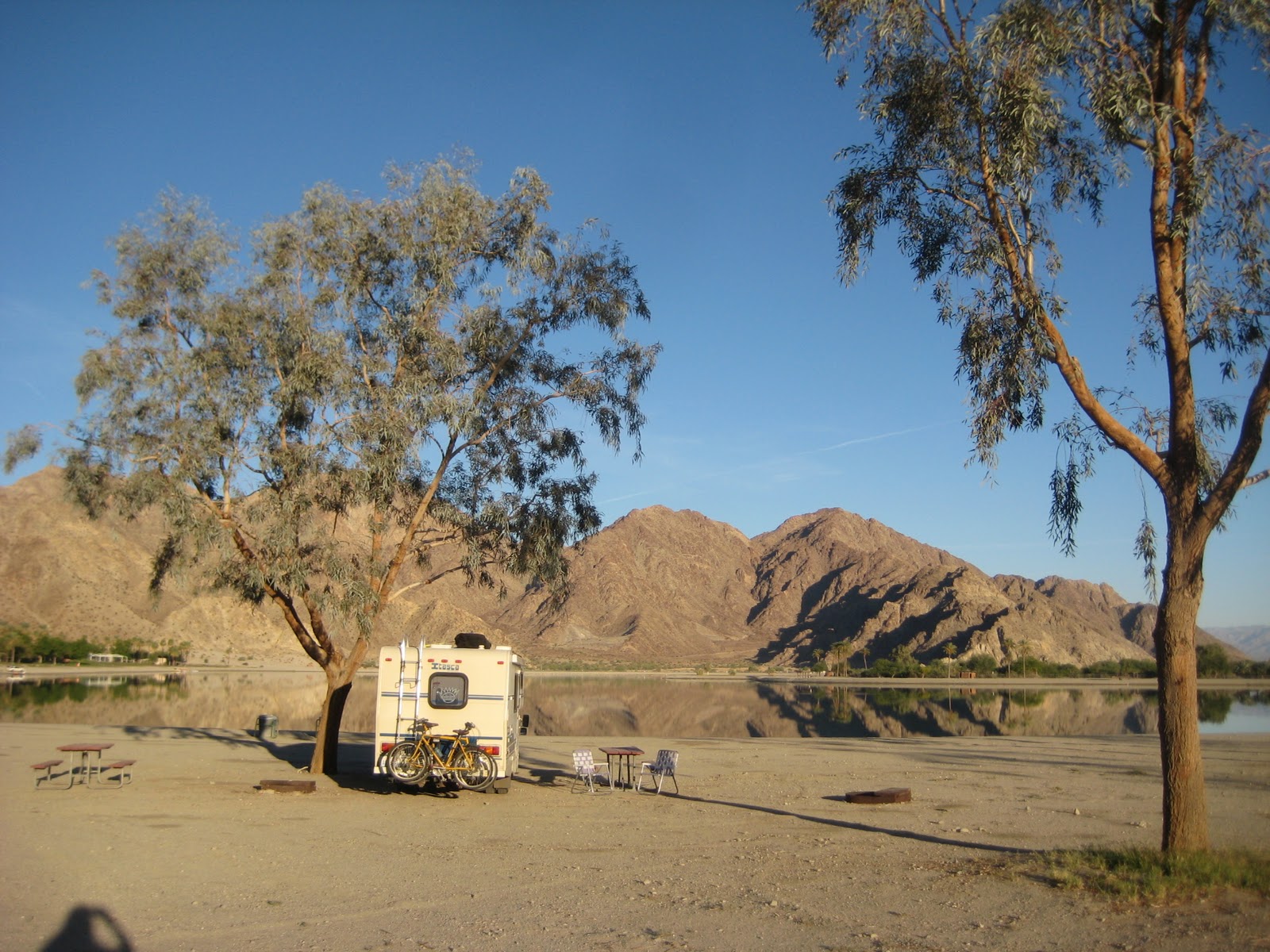 To see Tom and Jan's trip to Asia 2012 see tomjanasia.blogspot.com: November 2010