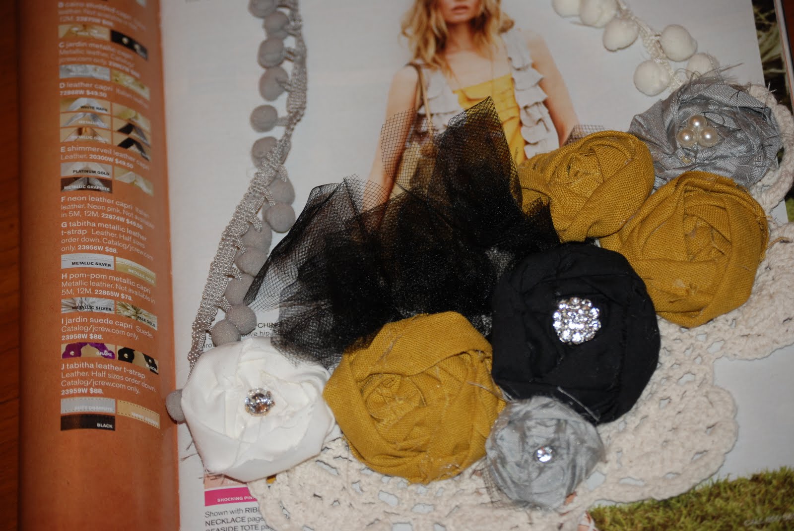 Unique Distractions The CLARA neck accessory