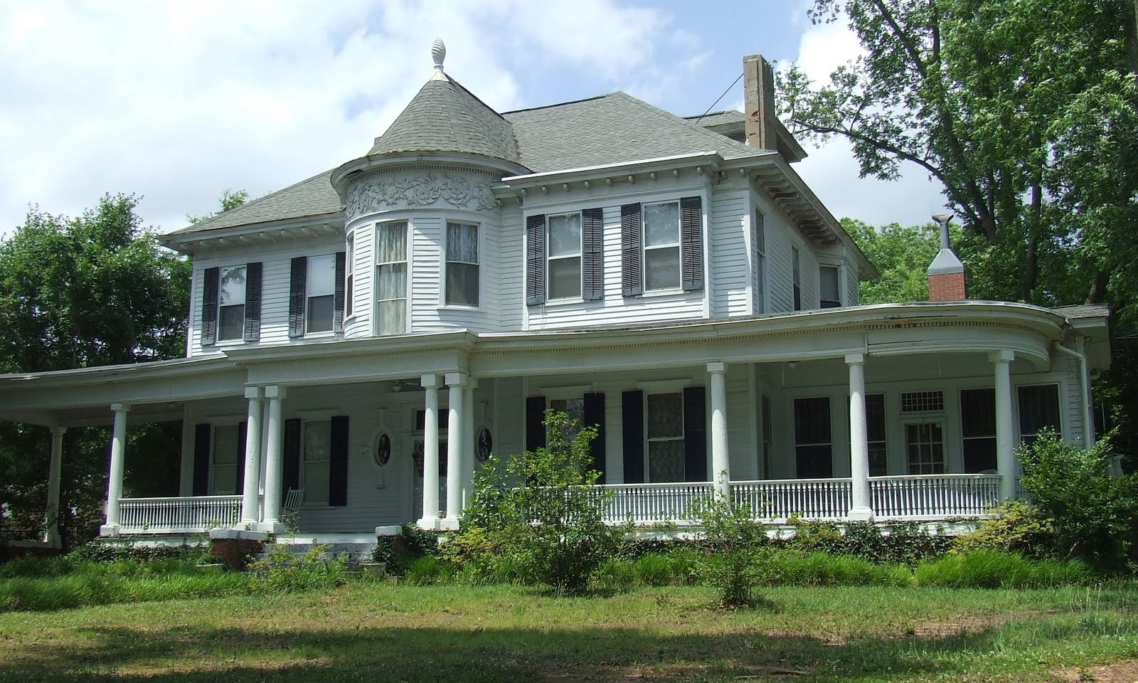 My Blue Cottage Abbeville, SC Lots of Old Homes!