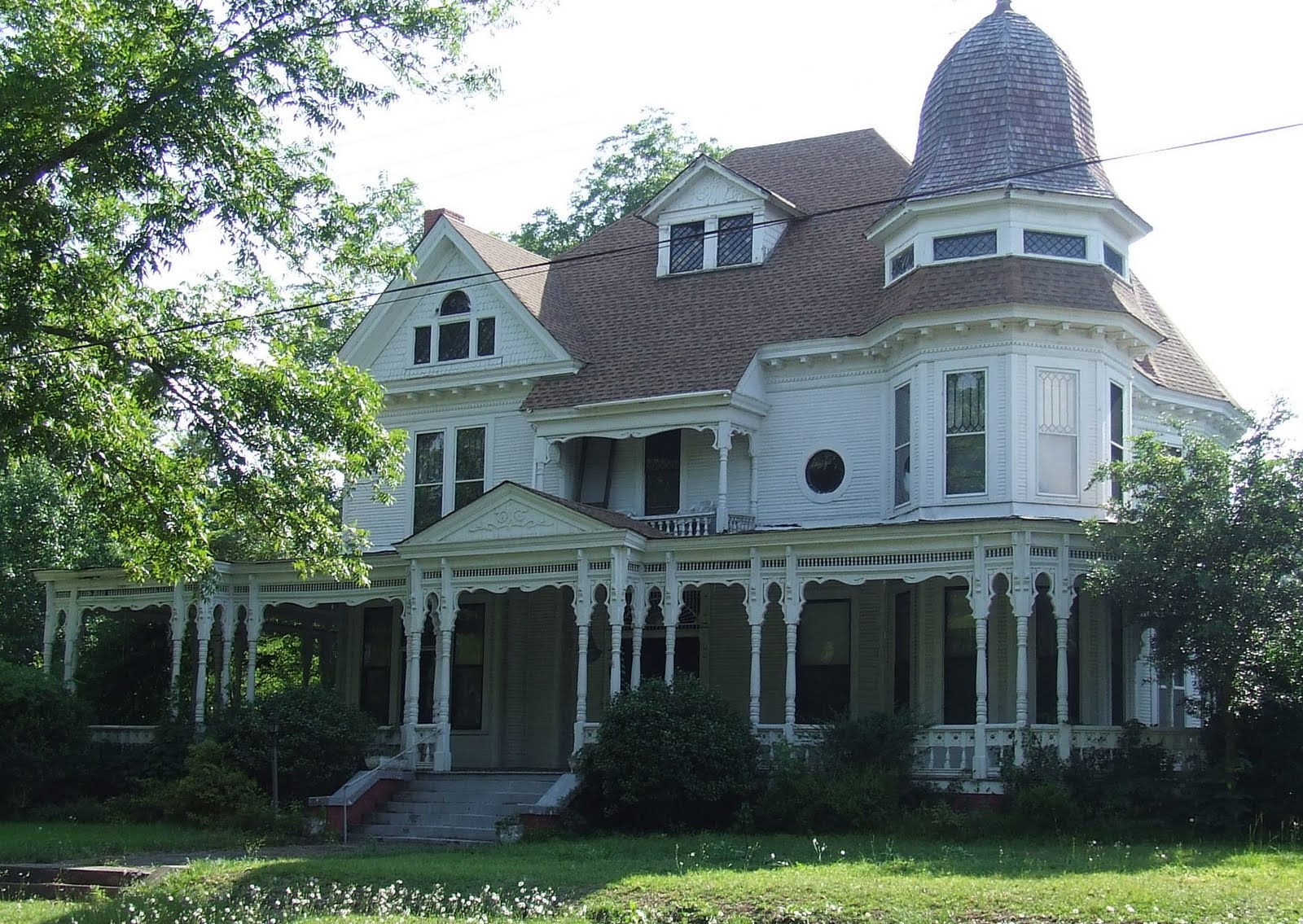 My Blue Cottage Union Springs, Al (Lots of old houses) Part 2 of 4