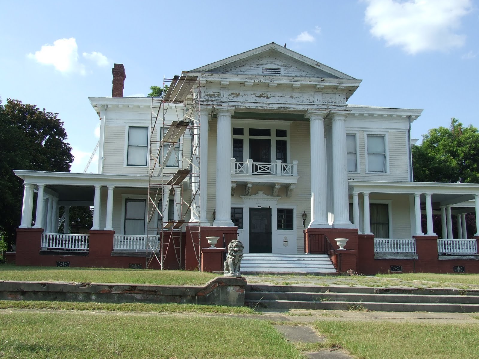 My Blue Cottage Union Springs, Al (Lots of old houses) Part 2 of 4