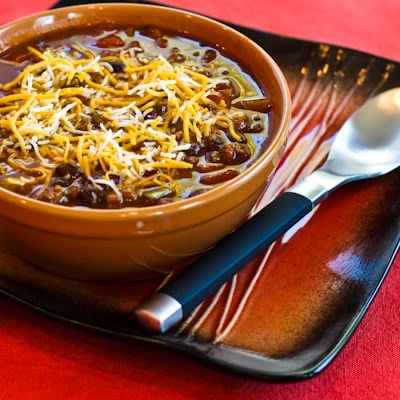 Crockpot Pumpkin Chili with Ground Beef, Black Beans, and Kidney Beans