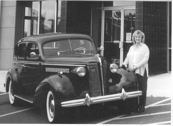 Schelley & Olivia 1937 Buick Special