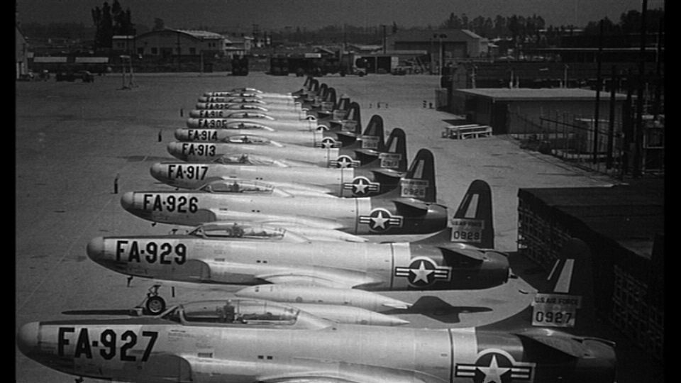 [Fiend+Without+A+Face1.jpg]