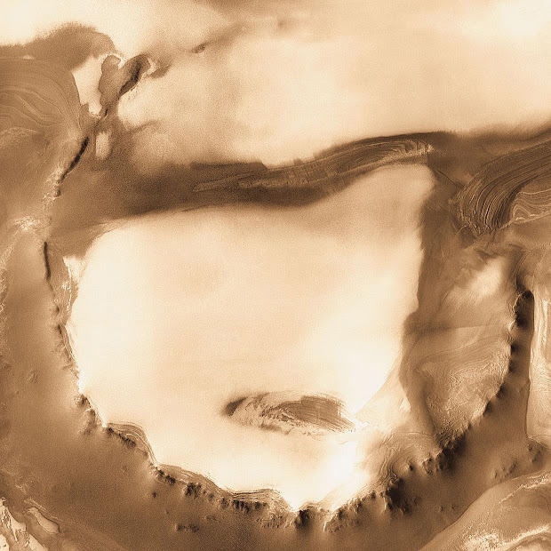 NASA's long-lasting Mars Odyssey orbiter shoots Udzha Crater