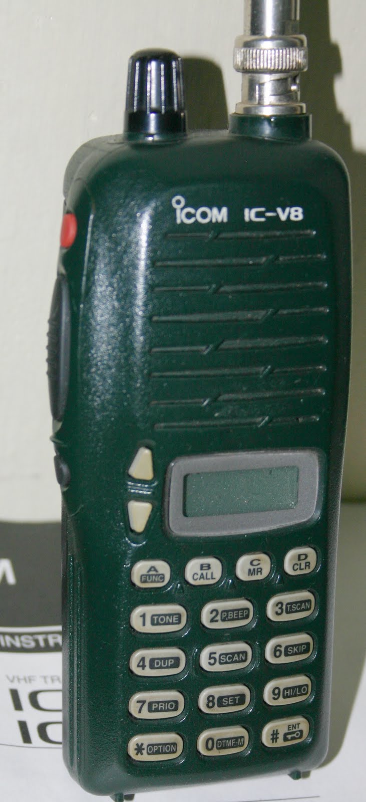 Icom V8 User Manual