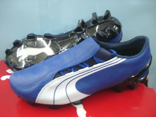 lightest leather football boots