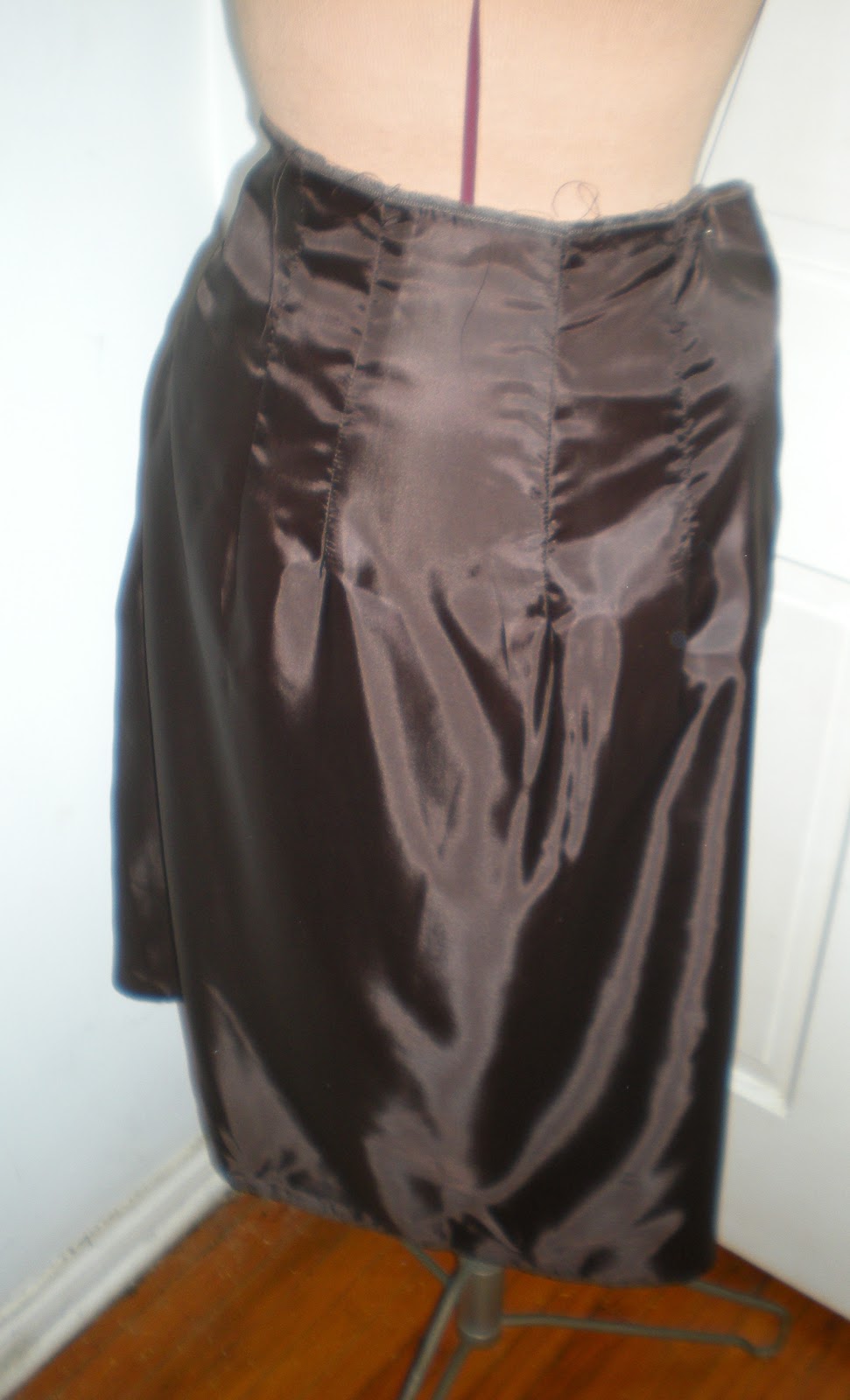 adding a lining to a skirt