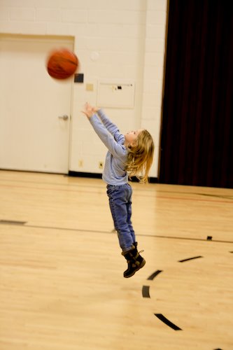 [09Feb09_basketballFHE_9.jpg]