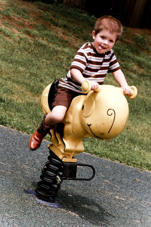 [09May22_party_31.jpg]