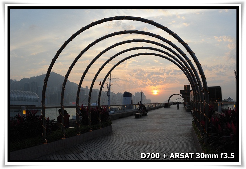 [Sunset_ChinaHongKongCity_01.JPG]