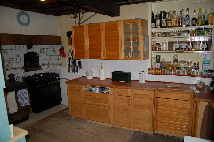 Kitchen b