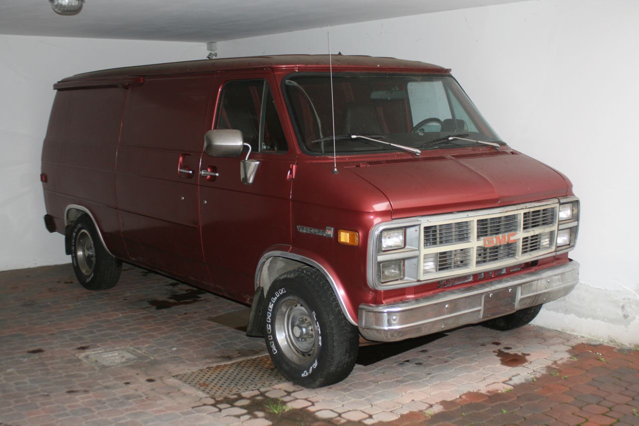 Chevy Garage - auto americane, v8, hot rod. Restauri, importazioni e