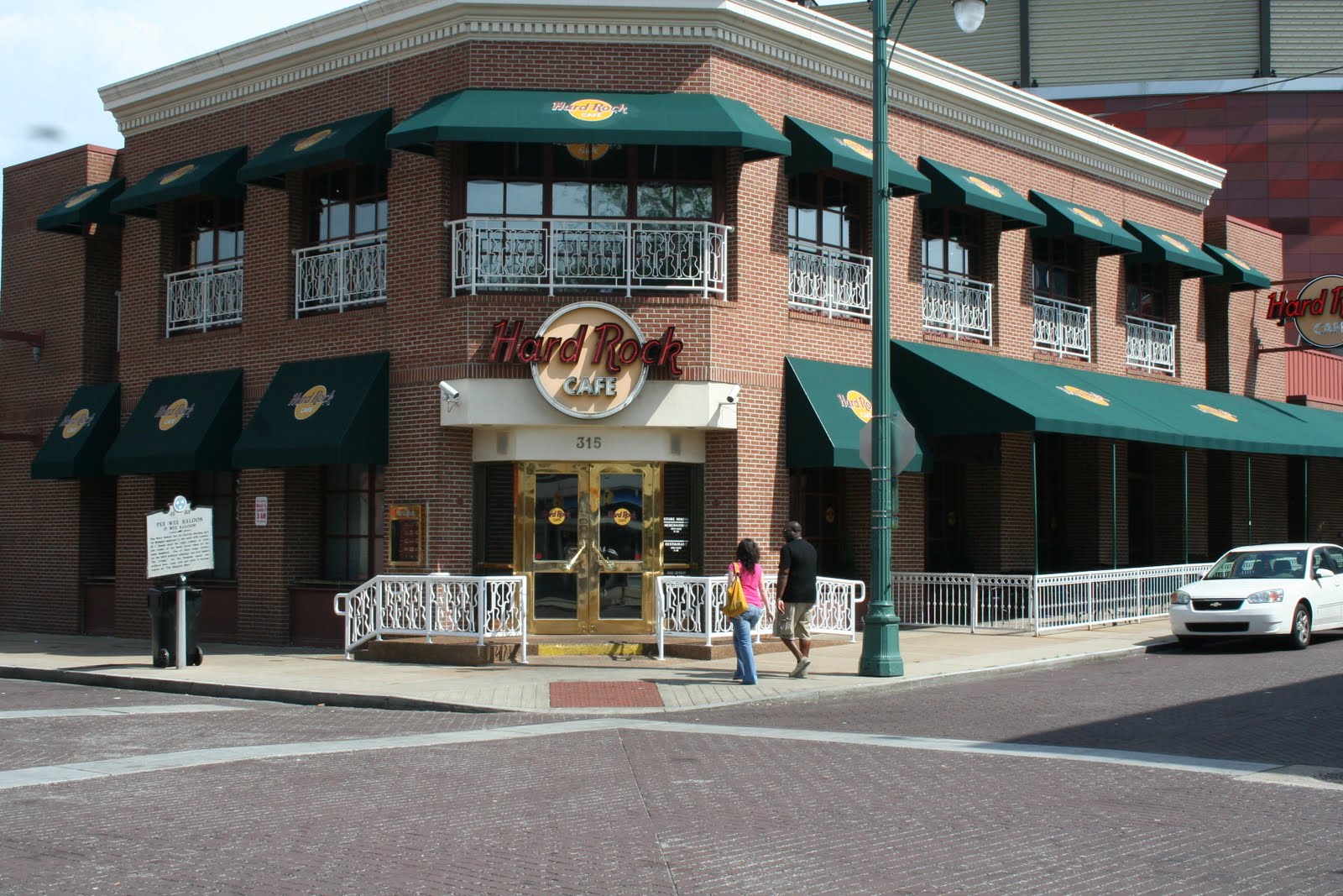 Where Has Ron Roamed?: Hard Rock Cafe Memphis