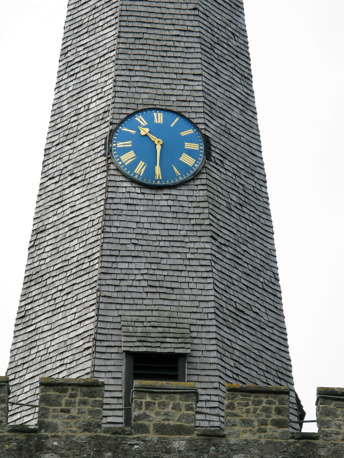 1030 CLUB West Malling Kent Town Clocks