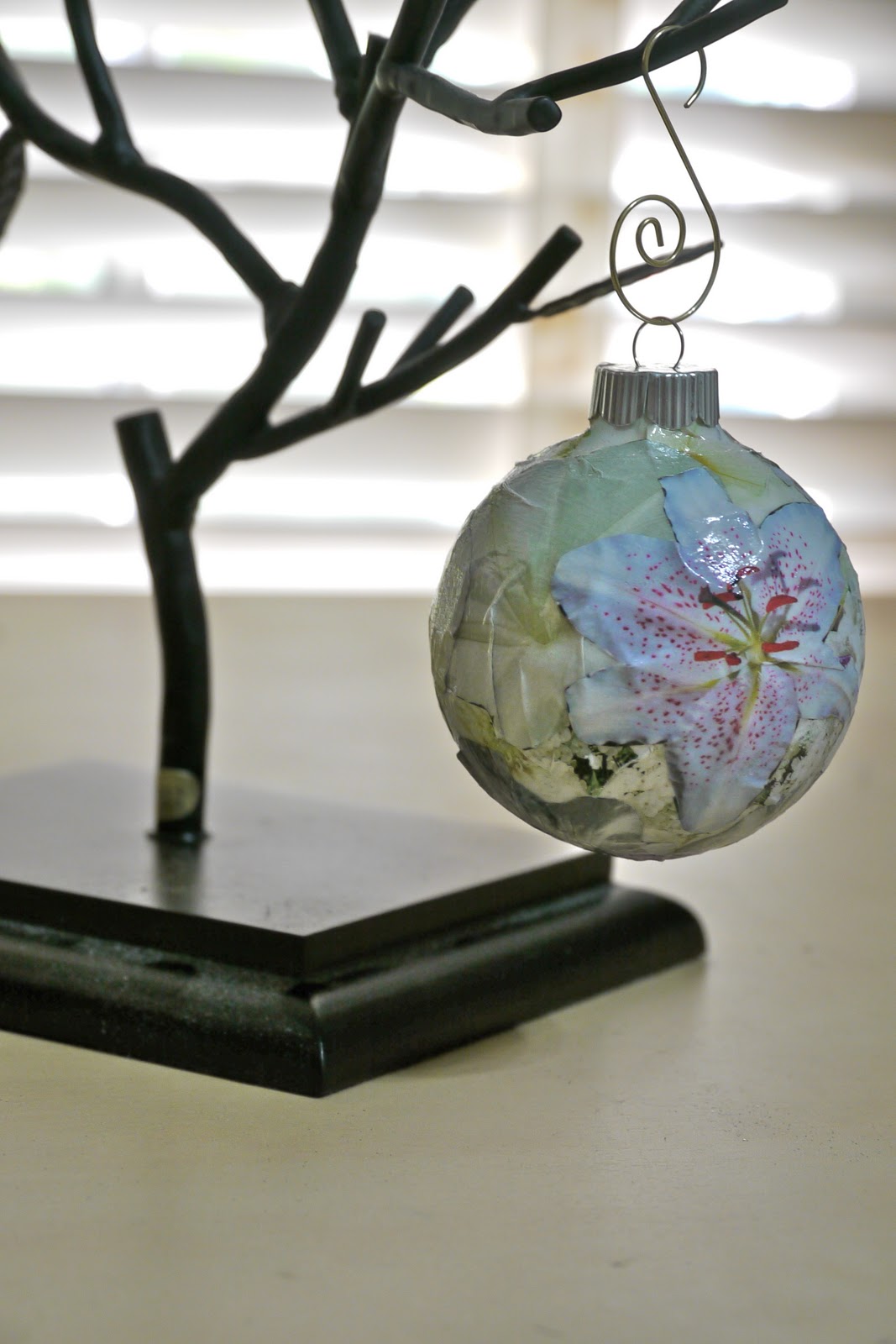 Full of Craft Ornament Month! Decoupaged Ornament