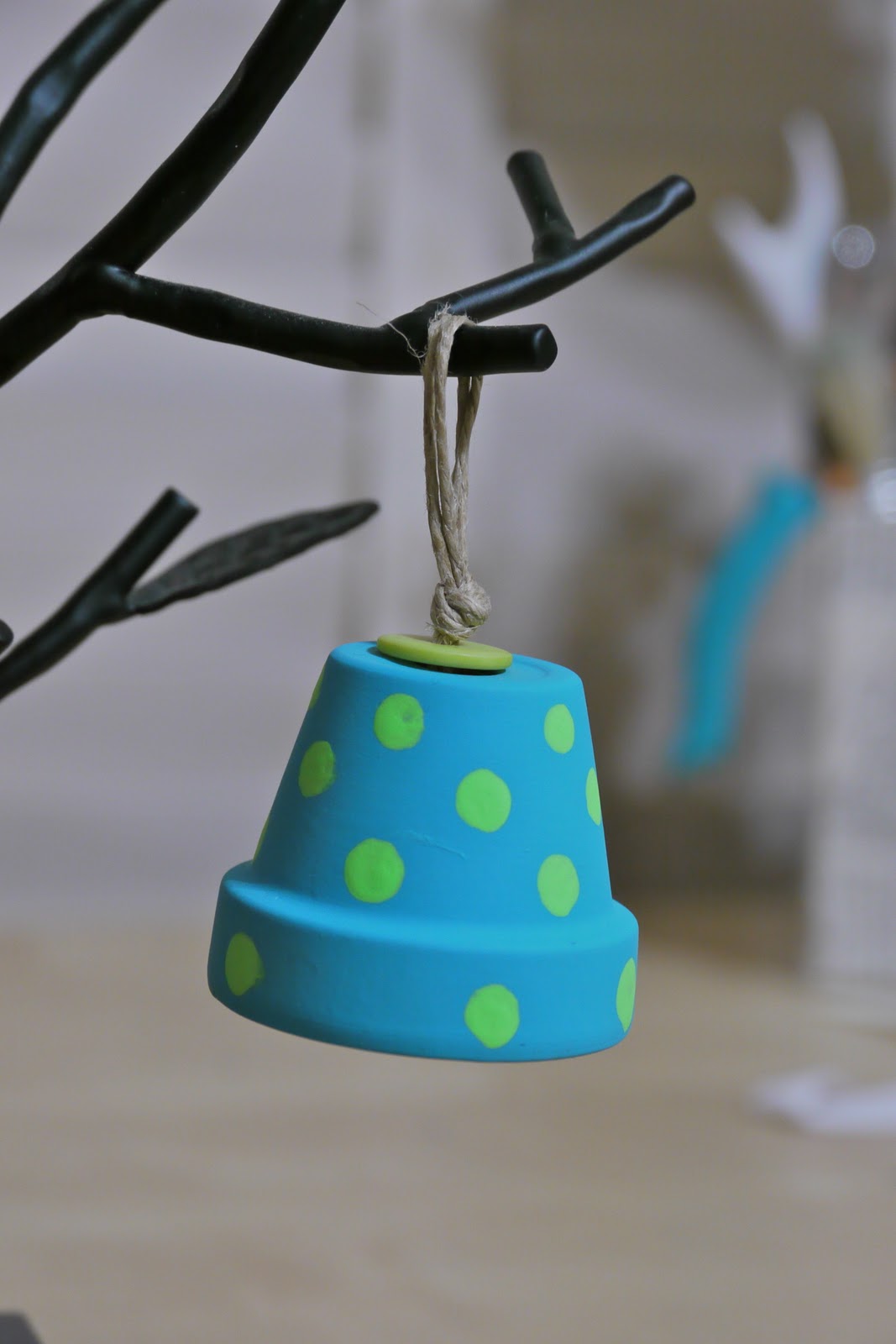 Full of Craft: Ornament Month! Flower pot bells