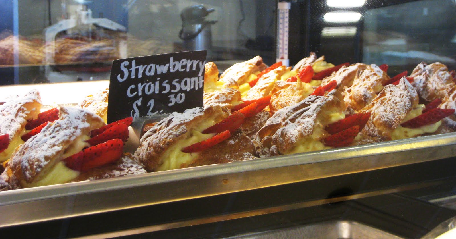 TNT ADVENTURES Cream Pan Tustin