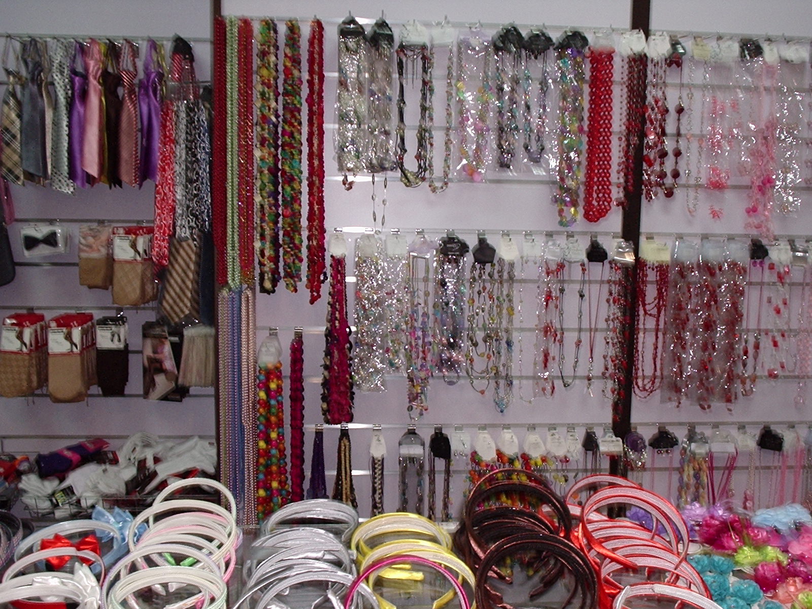 tiendas mayoristas todo a 2 euros bisuteria moda y complementos