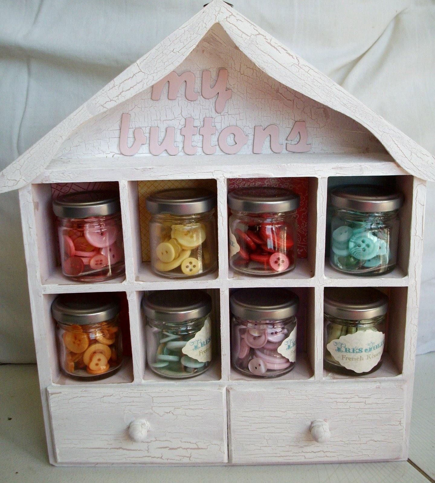 [button+cupboard.jpg]