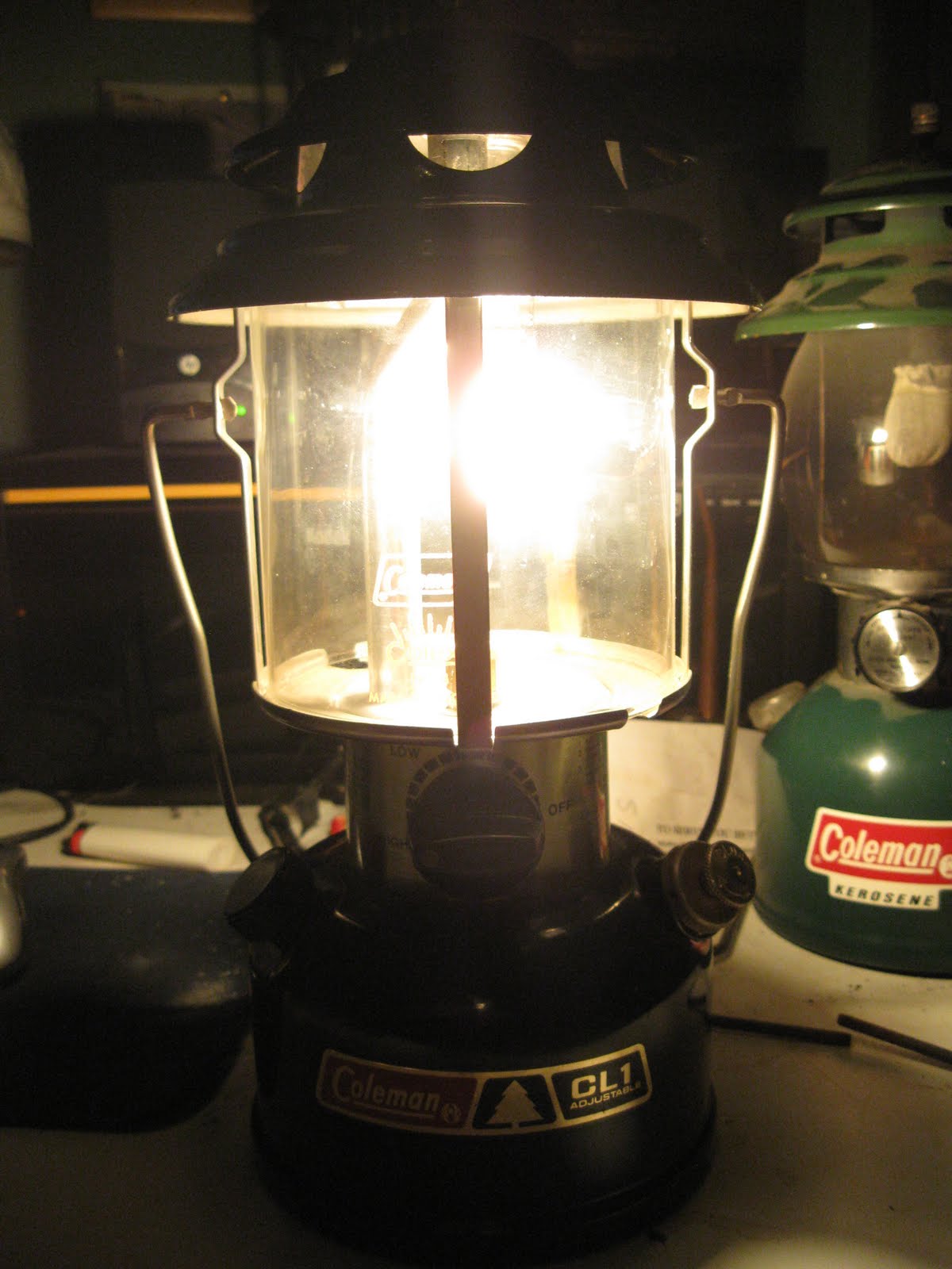 Vintage Coleman Lanterns: The glow of the coleman mantle