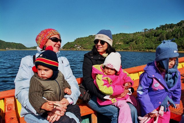 Pasada en bote hacía la Hostería