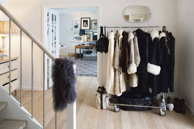 share your love: obsessed: exposed closets
