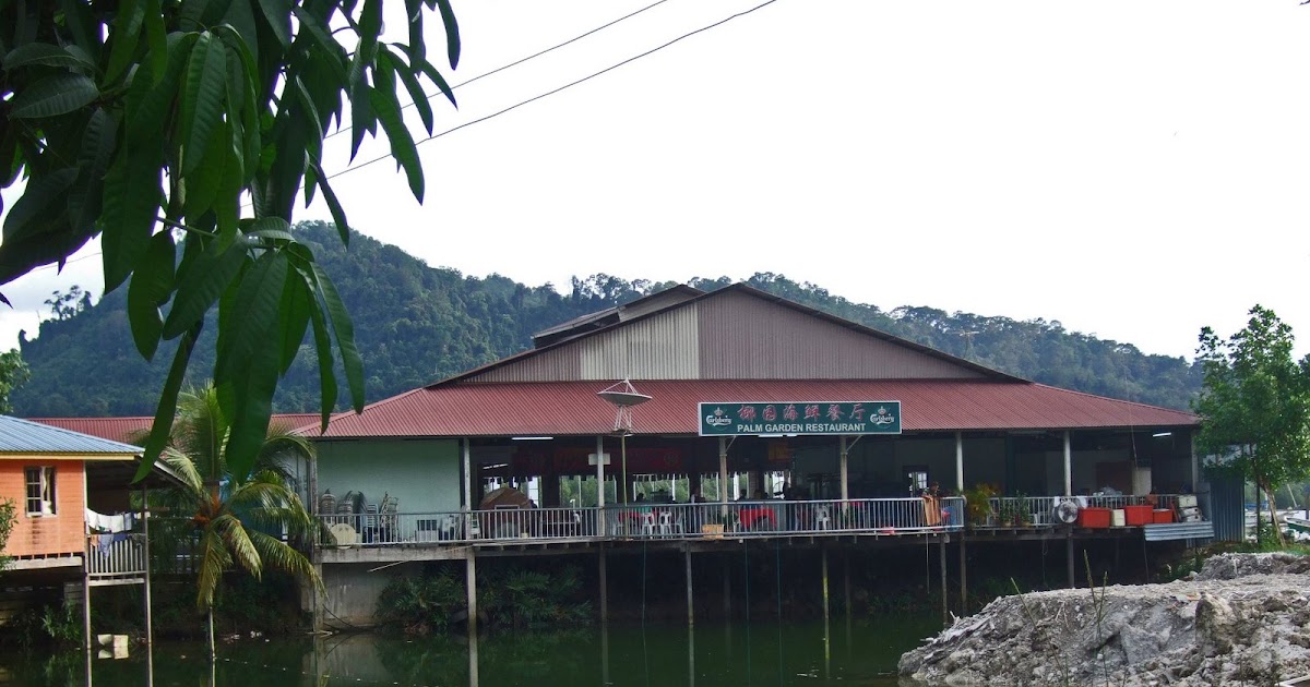 Best Seafood In Kuching / 4 of the Coast's best seafood platters | Gold