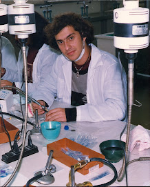 1993 - Laboratório de materiais - Odontologia USP