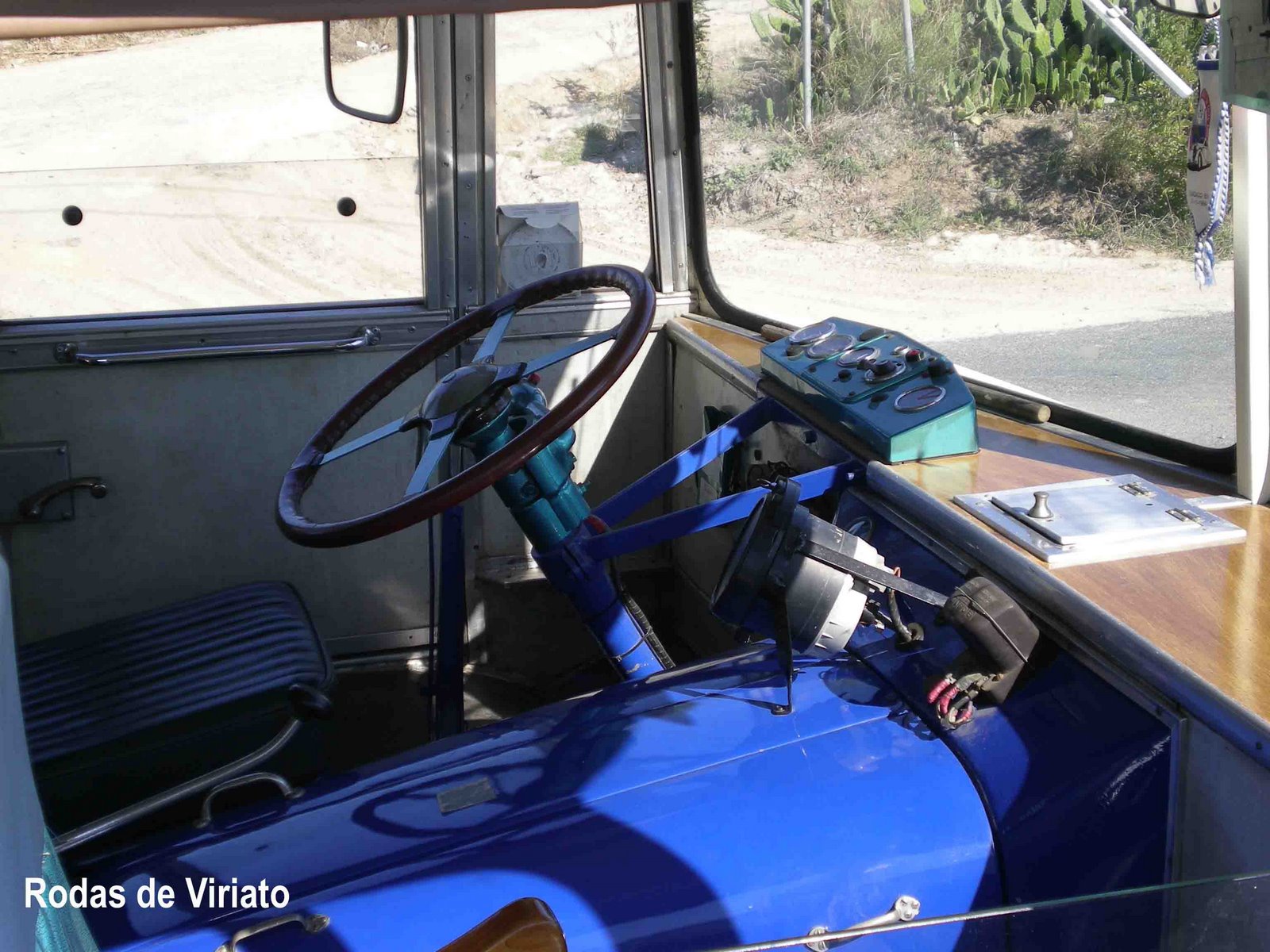 [utic+guy+atf+caaca+condutor.jpg]