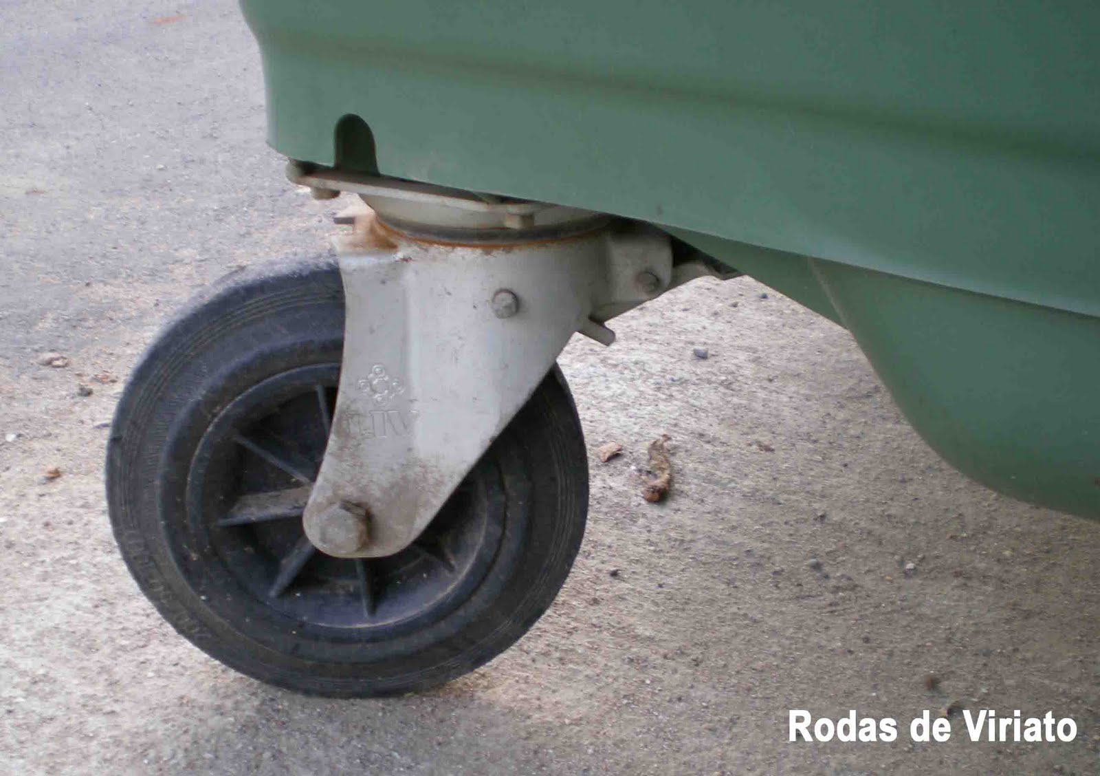 [sopinal+plastico+roda.jpg]