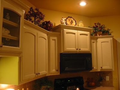 Kristen's Creations: Decorating Kitchen Cabinet Tops