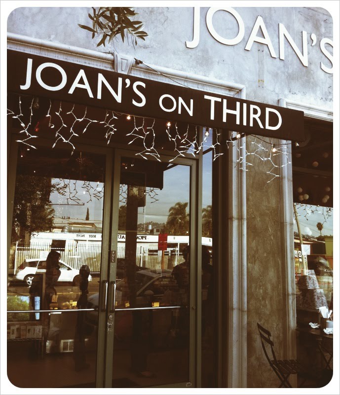 chicfind Restaurant "Joan's on Third"