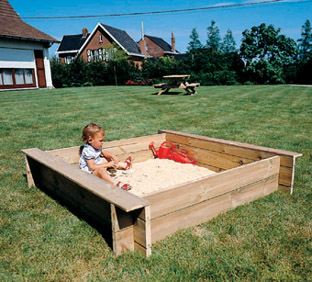 Bananitos: Areneros de madera