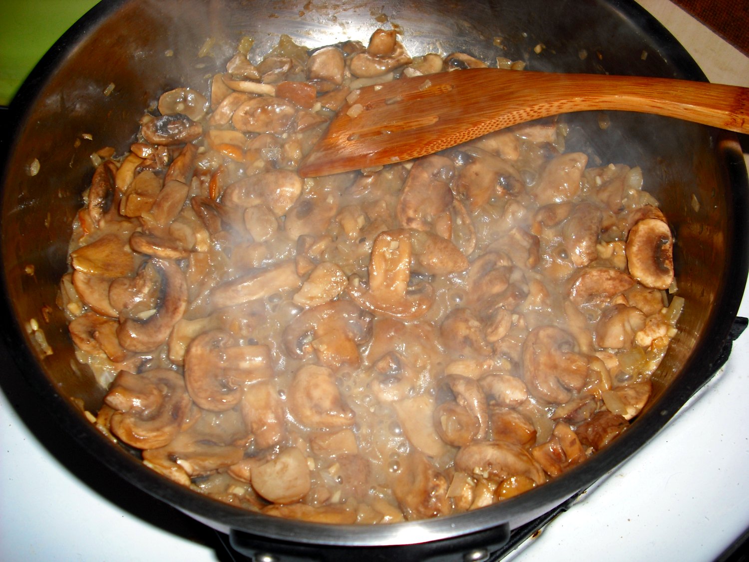 [Pate+-+Saute+Mushrooms.JPG]