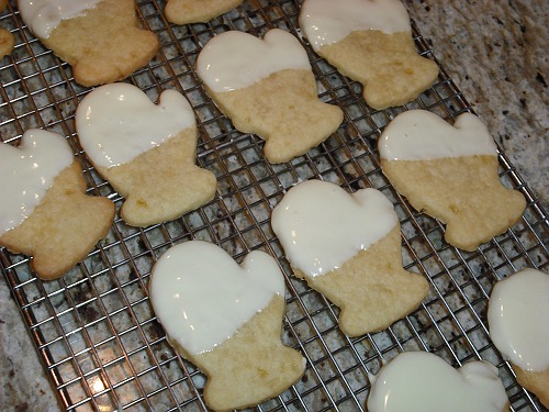 Culinary Alchemy: Smitten with Mittens - Lemon Drop Shortbread