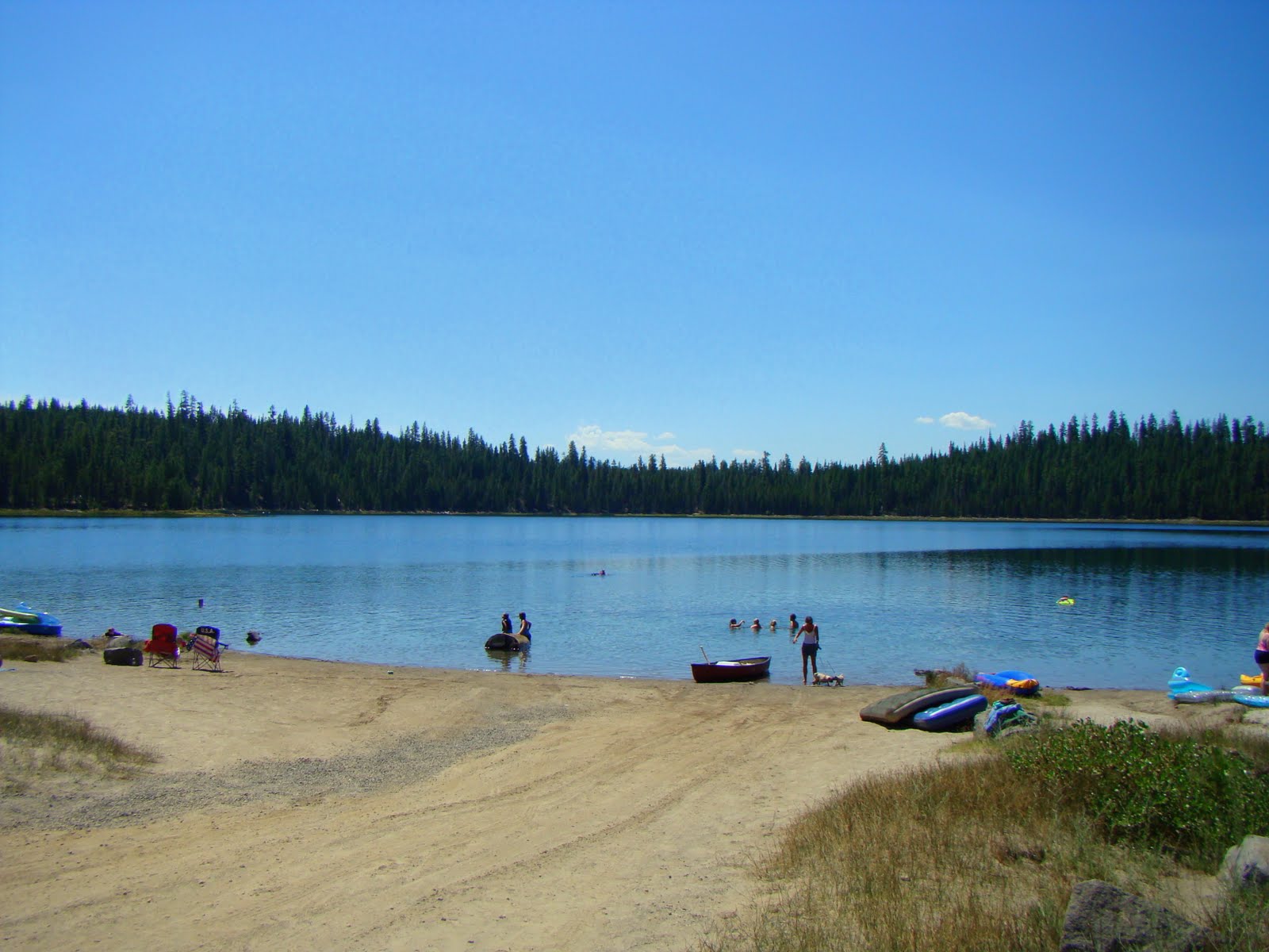 Central Oregon North Twin Lake, Twin Lakes Resort and Crane Prairie Resort