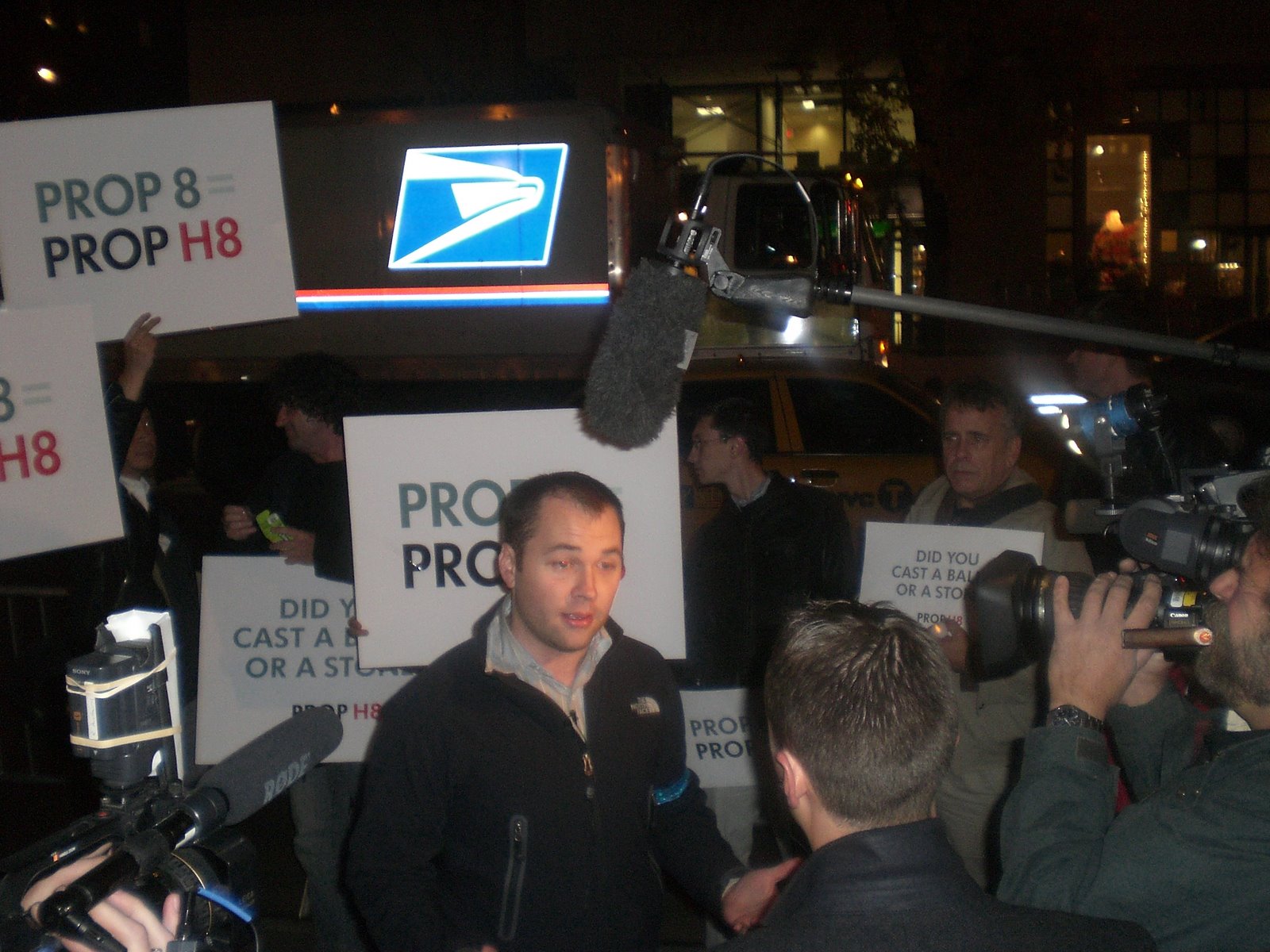 [NYCprop8protestNov12th2008+004.jpg]