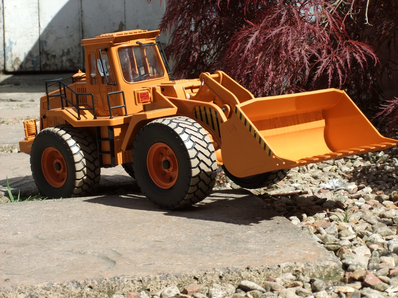 R.C Review Radio Controlled Earth Mover 30581 Construction digger