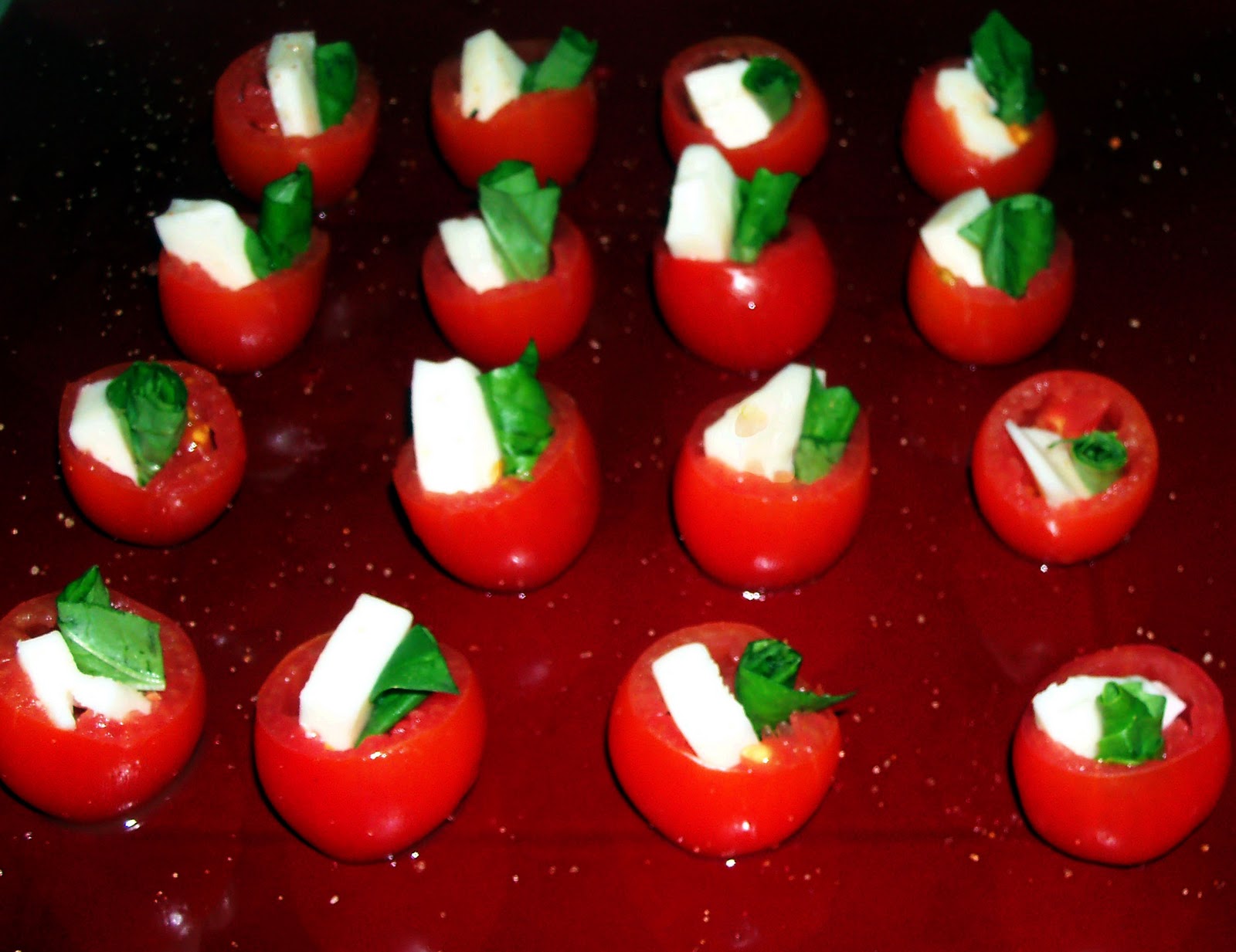 The Foodie Fixx Mini Caprese Cherry Tomato, Mozzarella, & Basil Bites