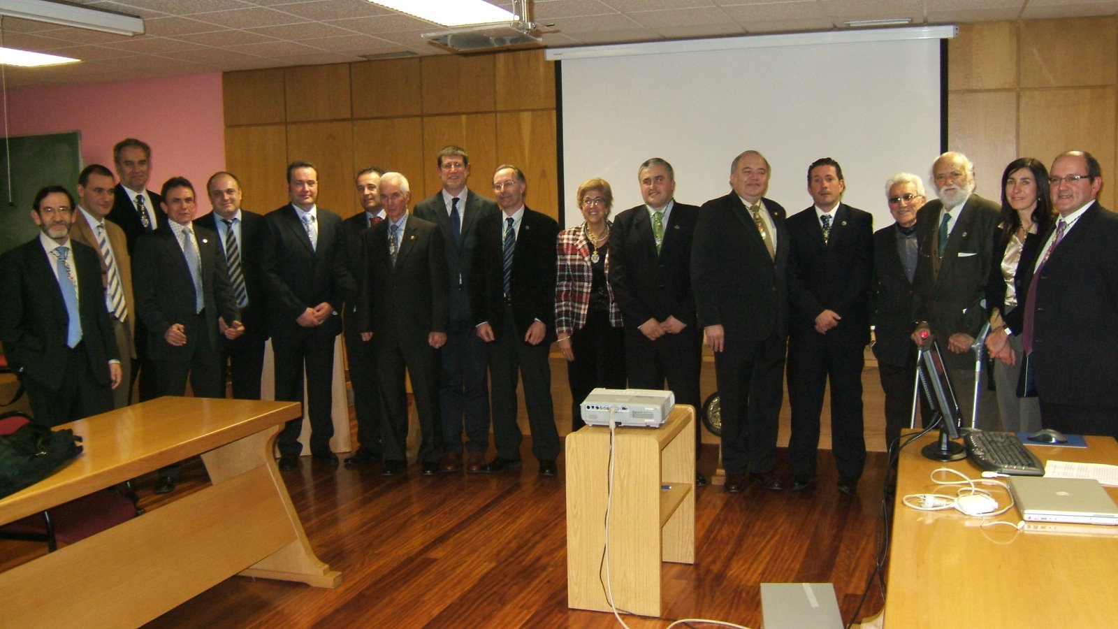 [DSCF5870.JPG]
