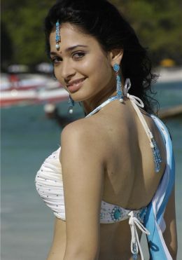 South indian sexy actor Tamanna sexy image gallery